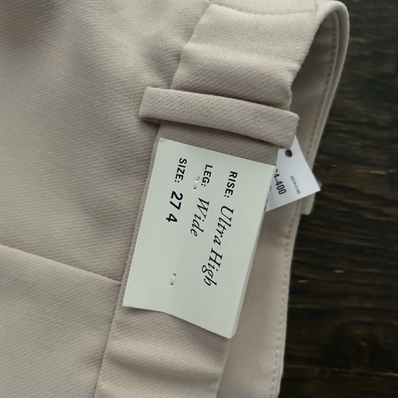 A&F ultra high rise work trousers with cute cuff detail! - Picture 6 of 6